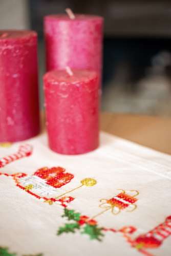 Vervaco-Kreuzstich-Tischdecke-Weihnachten-PN-0158094