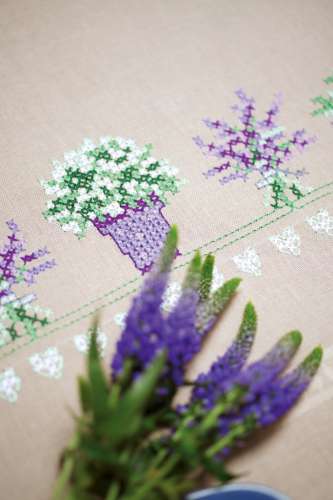 Vervaco-Kreuzstich-Tischdecke-Lavendel-PN-0165726