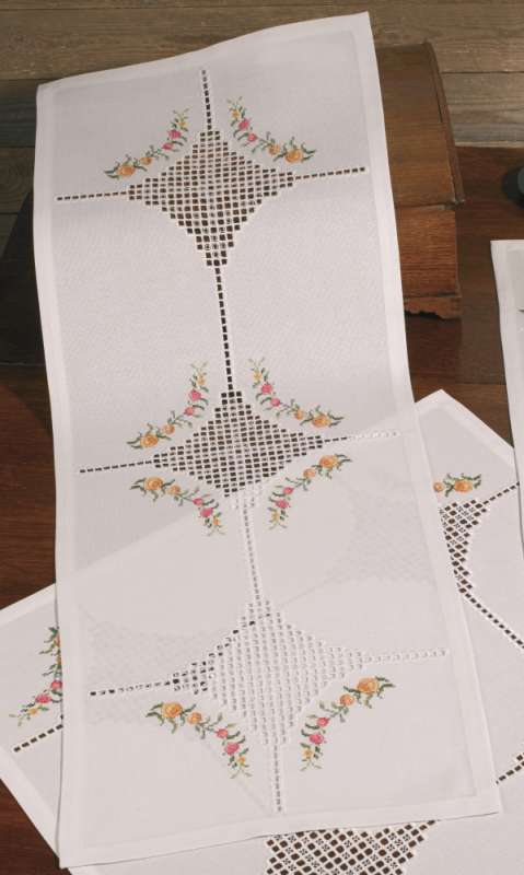 Hardanger Stickpackung Tischdecke