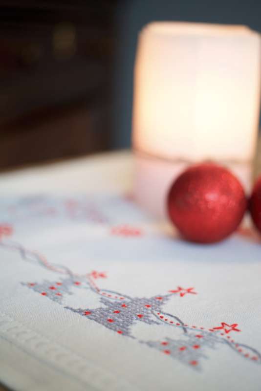 Vervaco-Kreuzstich-Tischdecke-Weihnachten-PN-0167023