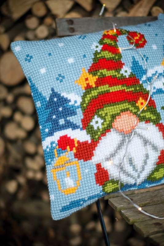 Vervaco-Kreuzstichkissen-Weihnachtsgnom-PN-0201601