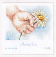 Kreuzstichpackung 17x17cm - Babyhand mit Margerite